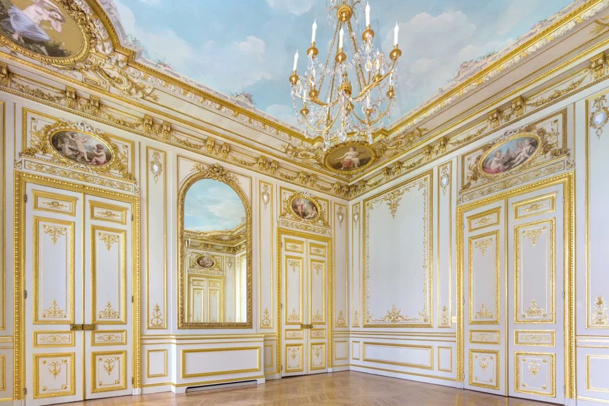 Rénovation de la peinture, de la dorure et du décor de l’Hôtel Napoléon